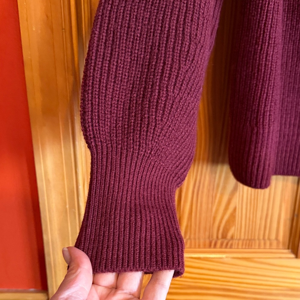 Banana Republic Deep Wine V-Neck Collared Sweater - Picture 5 of 11